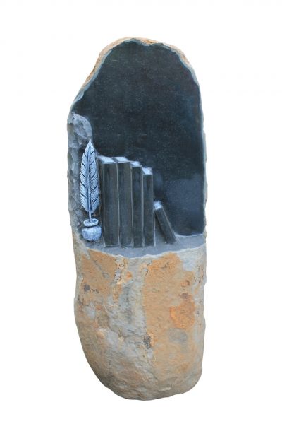 Einzelgrabstein, Basalt 113cm x 45cm x 30cm