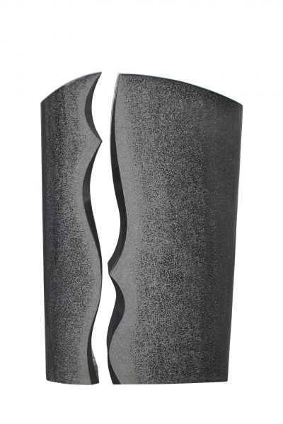 Einzelgrabstein, Indien Black Granit110cm x 68cm x 14cm, inkl. gestockter Oberfläche