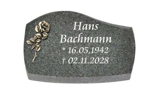 Liegeplatte, Padang Dark Granit mit Fasen 30cm x 20cm x 4cm, inkl. kleiner Bronzerose