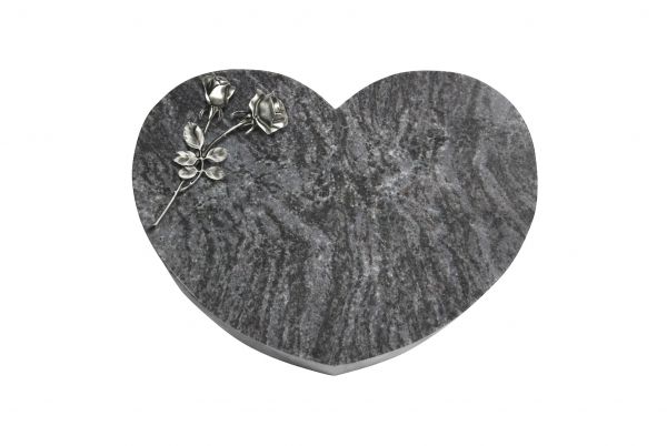 Liegestein Herz, Orion Granit, 50cm x 40cm x 10cm, inkl. Alurose mit 2 Blüten