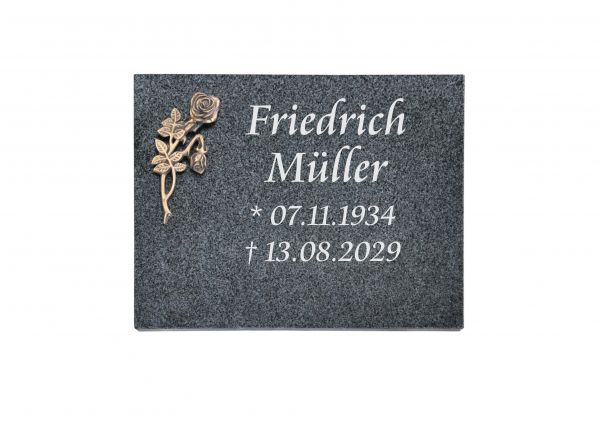 Liegeplatte, Padang Dark Granit rechteckig 40cm x 30cm x 3cm, inkl. Knick Rose aus Bronze